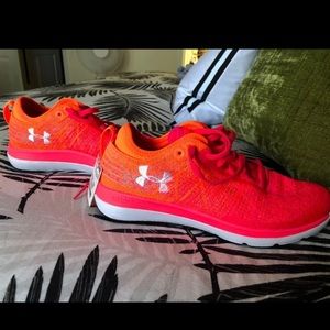 Under Armour Tennis Shoes !!